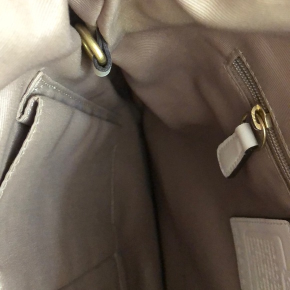 COACH crossbody - Picture 6 of 8